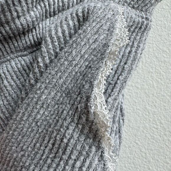 Abercrombie & Fitch Ribbed Lace Trim Cream Gray Sleep Boxer Shorts Size Medium - Picture 5 of 7